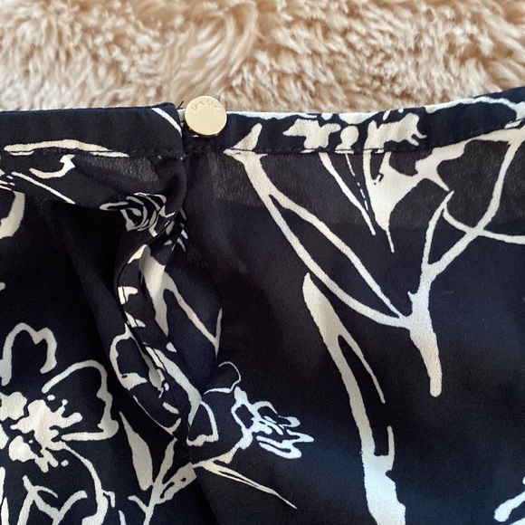 DKNY navy blouse - Picture 3 of 3